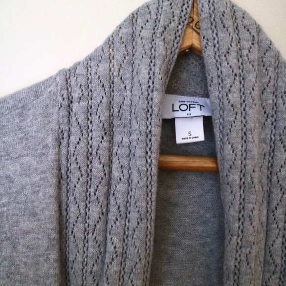 2/$24 Ann Taylor Loft Open Vest - Picture 2 of 2